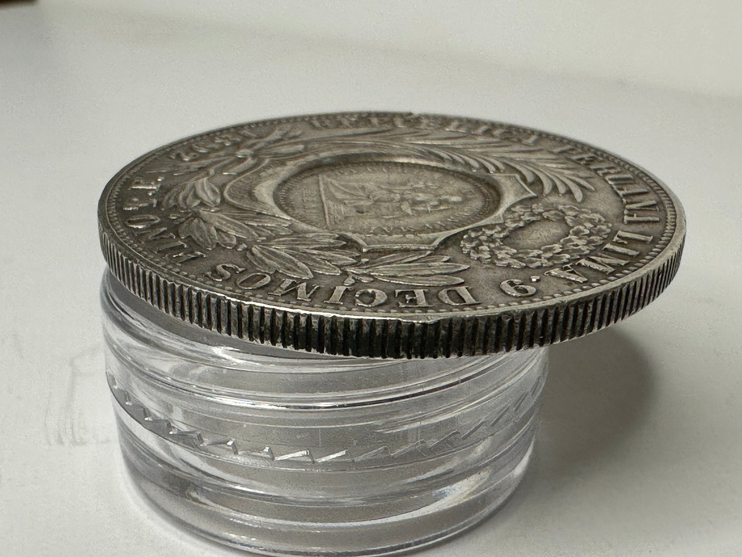 1 sol Peru 1892 con resello de Guatemala