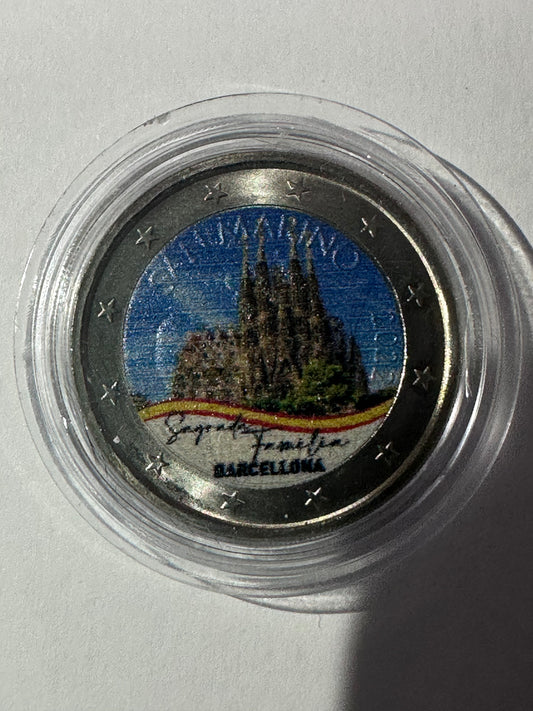 2 euros San Marino 2022 y Sagrada Familia Barcelona en Color