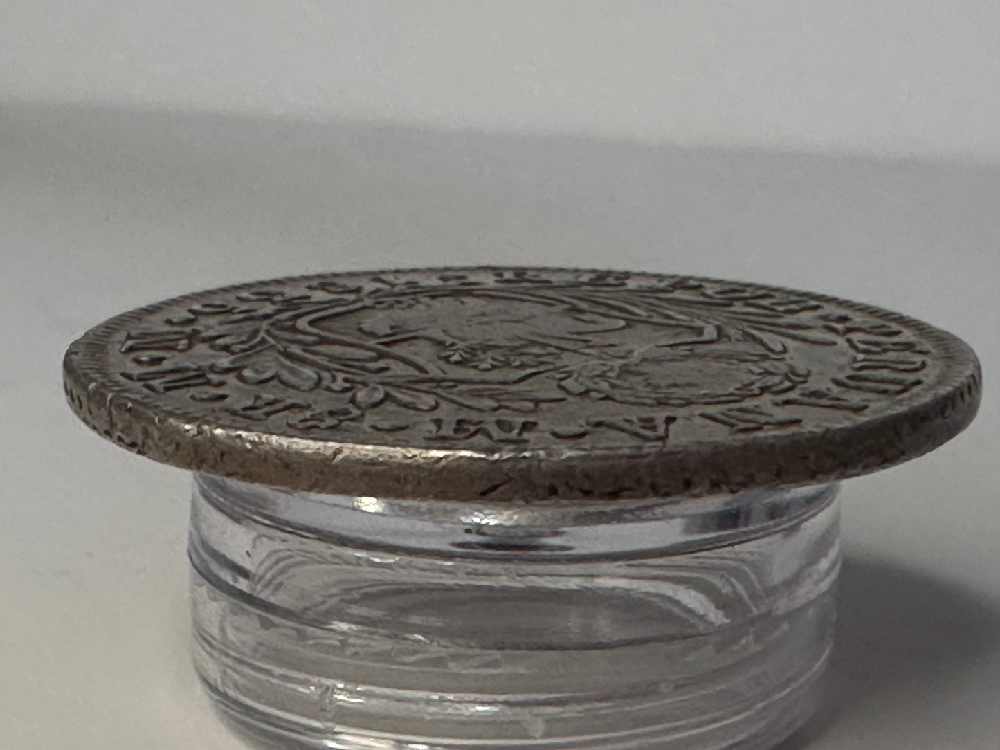 8 Reales 1835 Lima Resello Isabel II